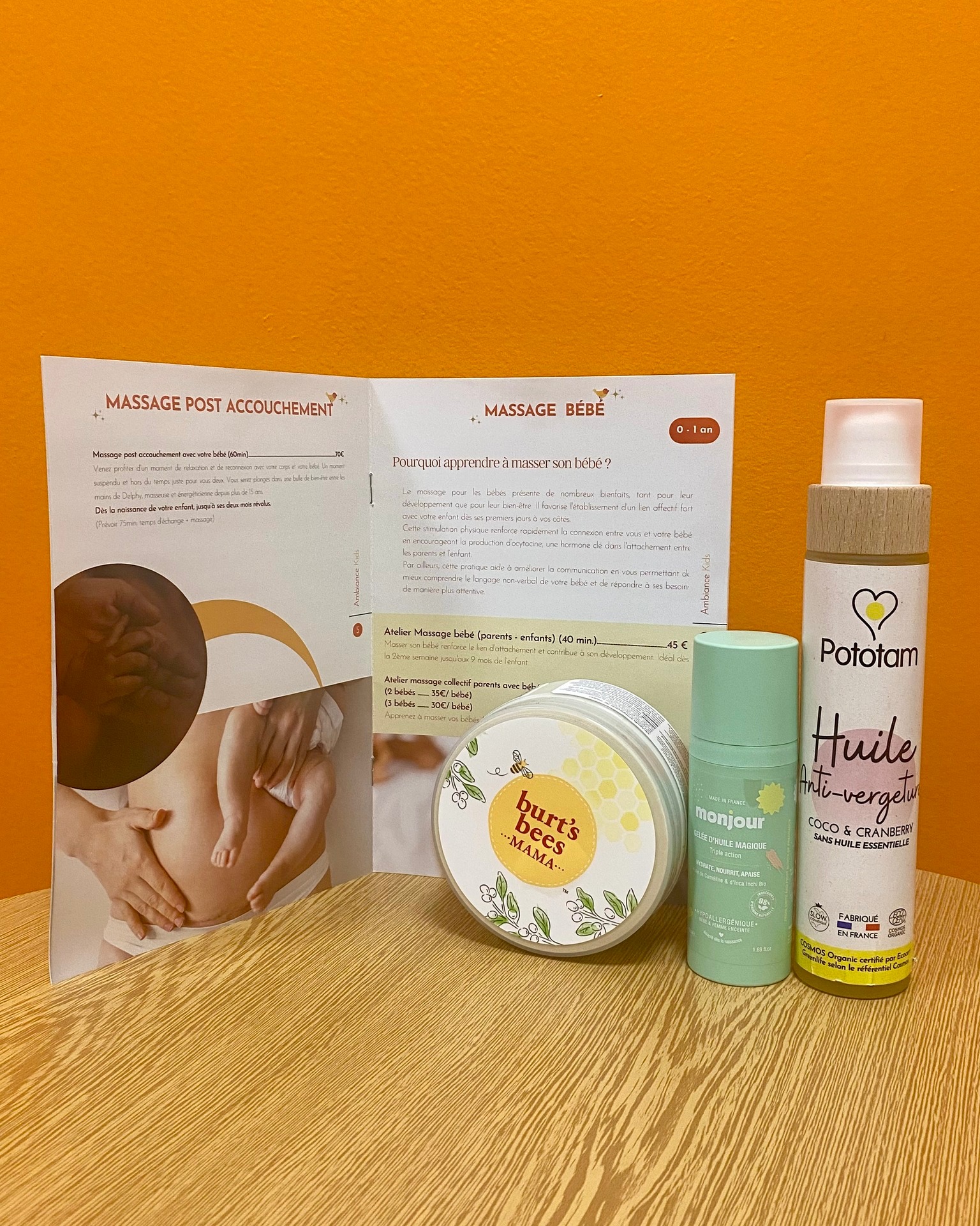 🌸 Des idées douces pour une future maman 🌸
La fête des mères approche…
Voici quelques attentions :
✨ Un massage post-accouchement avec bébé – un vrai moment de connexion 💆♀️ | 70 €
✨ Le baume nourrissant Burt's Bees – pour un ventre tout doux avant et après bébé | 14,90 €
✨ L’huile magique Monjour – hydratante, nourrissante et apaisante | 21,90 €
✨ L’huile anti-vergeture Pototam – 100 % végétale, pour prendre soin de sa peau avec tendresse | 29,90€
🫶 Des petits cadeaux à glisser entre les mains d’une future super maman !
#AmbianceKids #FêteDesMères #IdéeCadeau #FutureMaman #MamanEtBébé #CadeauNaissance #MassageMamanBébé #SoinsNaturels #GrossesseBienÊtre #RituelMaman #PostPartum #BurtBees #Pototam #Monjour #LoveMaman